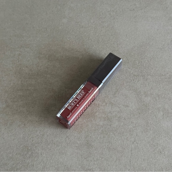 Burt’s Bees Liquid Lipstick - Tidal Taupe - Picture 1 of 3